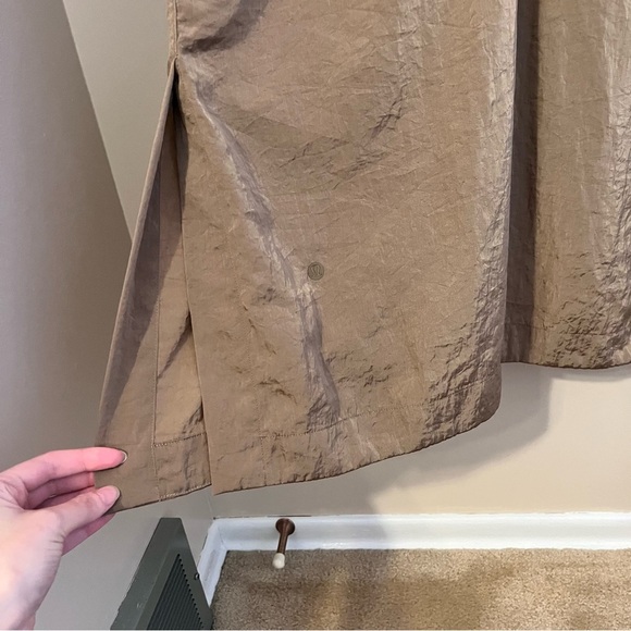 Lululemon Always Effortless Trench NWOT - Picture 4 of 9